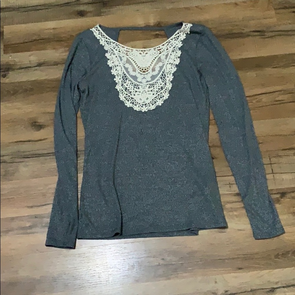 Long sleeve t-shirt